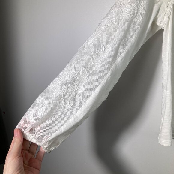 Womens XS Soft Surroundings V Neck Embroidered Mesh Lace Applique Blouse Flaw - Picture 5 of 11